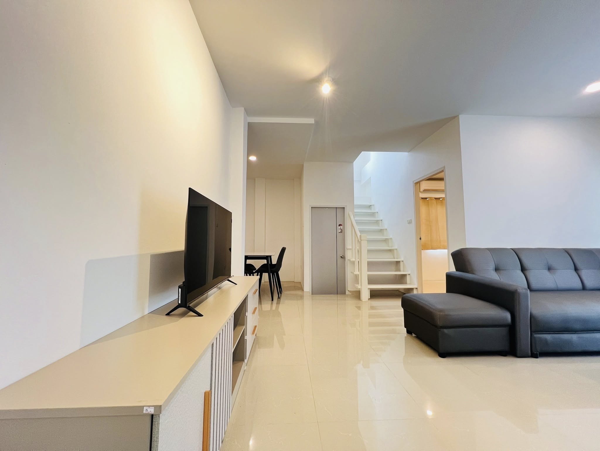 บ้านเดี่ยว2ชั้นในโครงการ เพทเฟรนด์ลี่ ยินดีรับสัตว์เลี้ยง  #ดอยสะเก็ด – ราคา 16,000/เดือน  ADK-H0423
