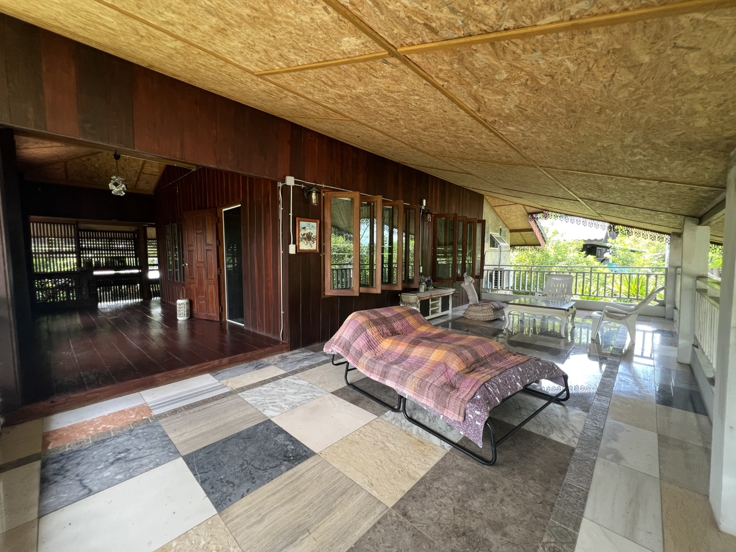 ให้เช่าบ้านเดี่ยว 2 ชั้นพร้อมอาคารที่พัก ทำเลแม่โป่ง ดอยสะเก็ด | ADK-H0460