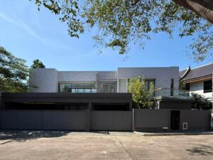 Luxury Pool Villa สองชั้น โครงการเชียงใหม่ฟลอร่าวิลล์ ดอยสะเก็ด ราคา 150,000 บาท/เดือน  ADK-V0024