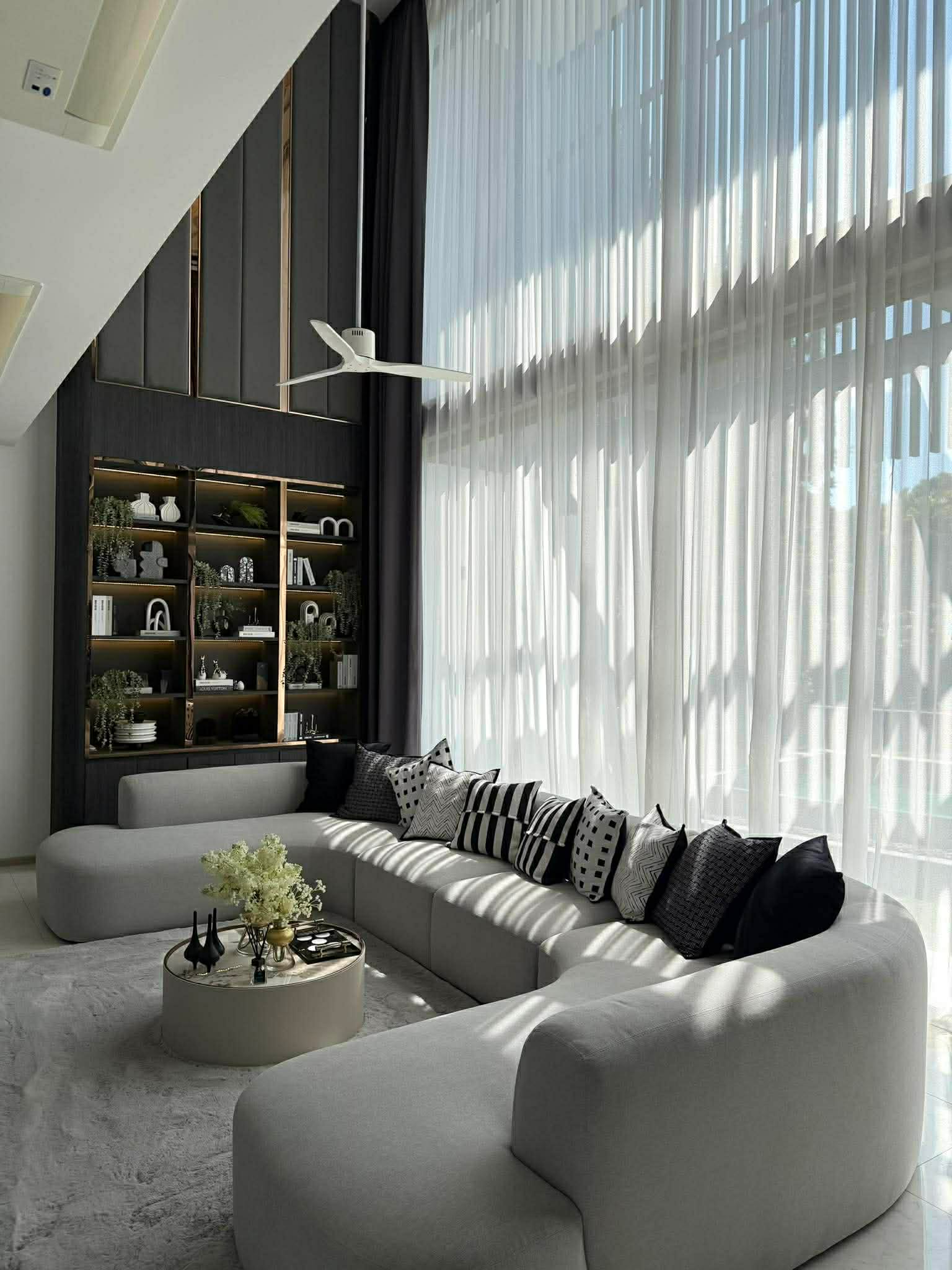 Luxury Pool Villa สองชั้น โครงการเชียงใหม่ฟลอร่าวิลล์ ดอยสะเก็ด ราคา 150,000 บาท/เดือน  ADK-V0024
