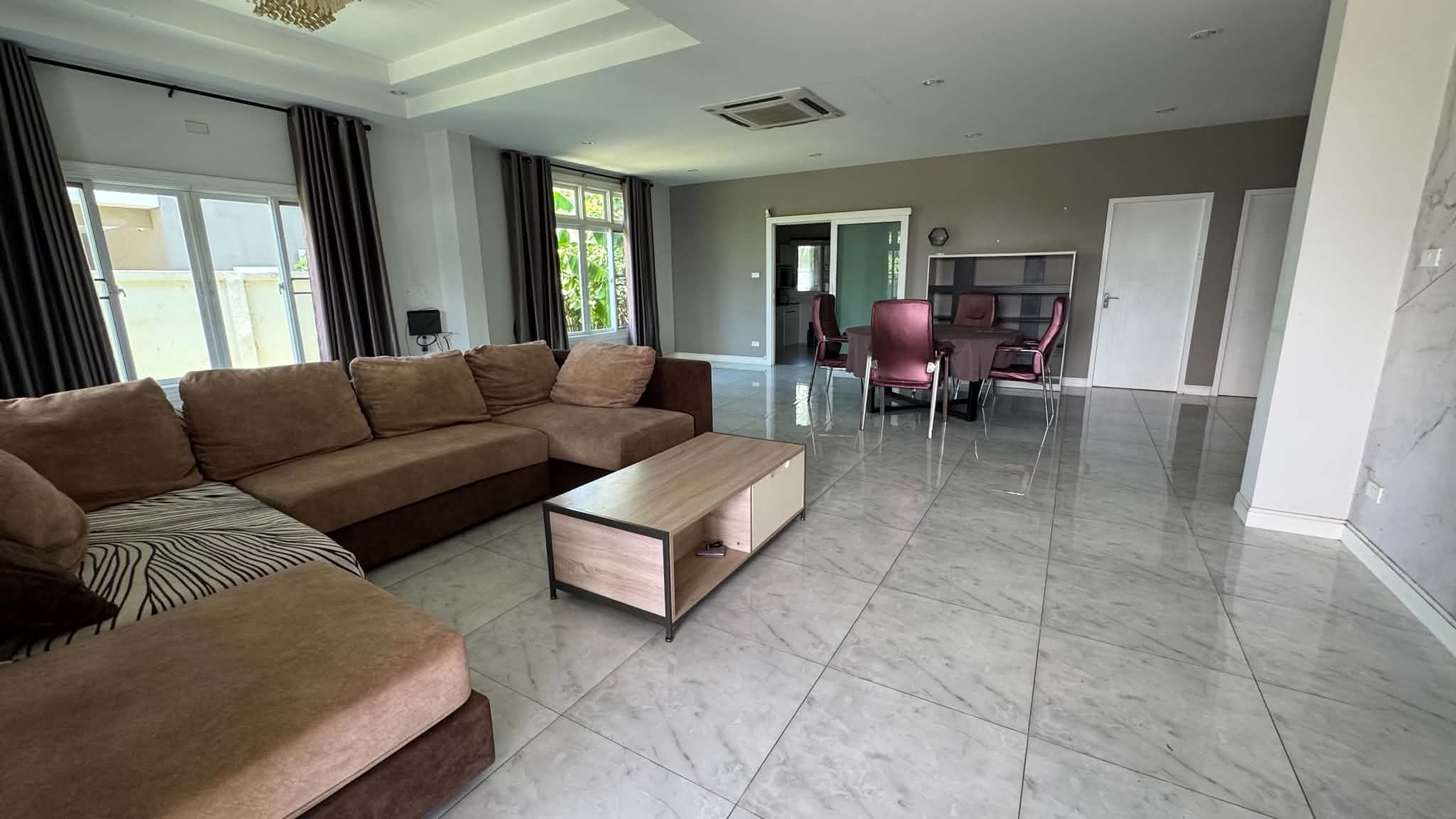 บ้านหลังใหญ่ 6 ห้องนอน 6 ห้องน้ำ ในงบ 50,000 บาท สันกำแพง ASP-H0813