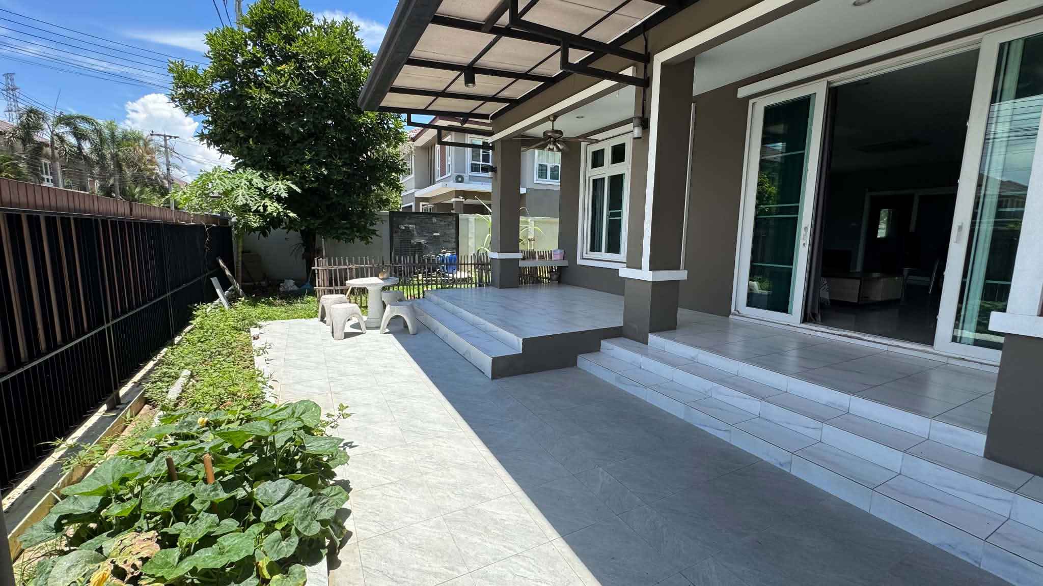 บ้านหลังใหญ่ 6 ห้องนอน 6 ห้องน้ำ ในงบ 50,000 บาท สันกำแพง ASP-H0813