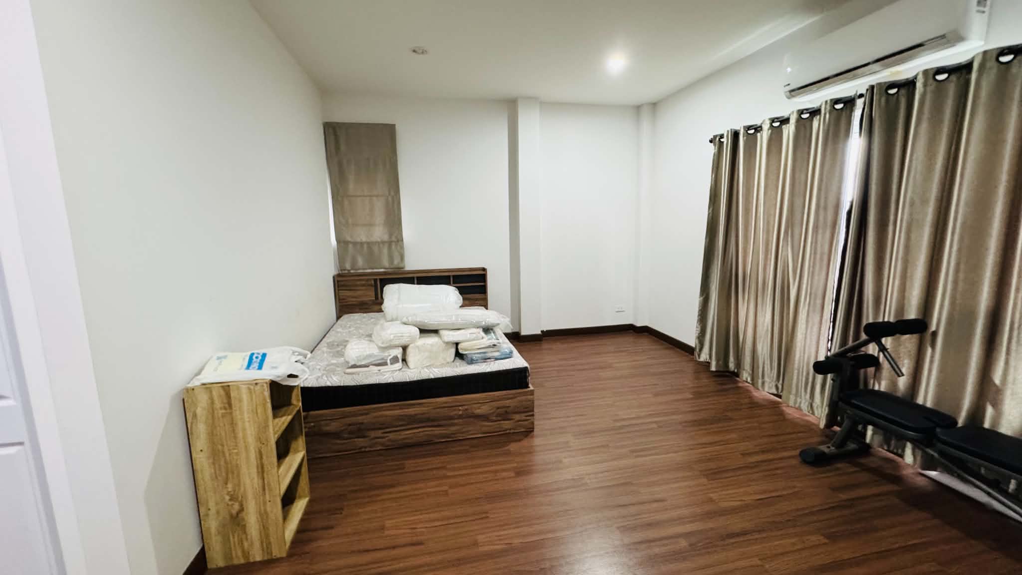 บ้านหลังใหญ่ 6 ห้องนอน 6 ห้องน้ำ ในงบ 50,000 บาท สันกำแพง ASP-H0813