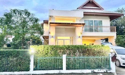 บ้านเดี่ยวสองชั้นในโครงการหรู ทำเลดี ใกล้เมือง เดินทางสะดวก ASS-H0024