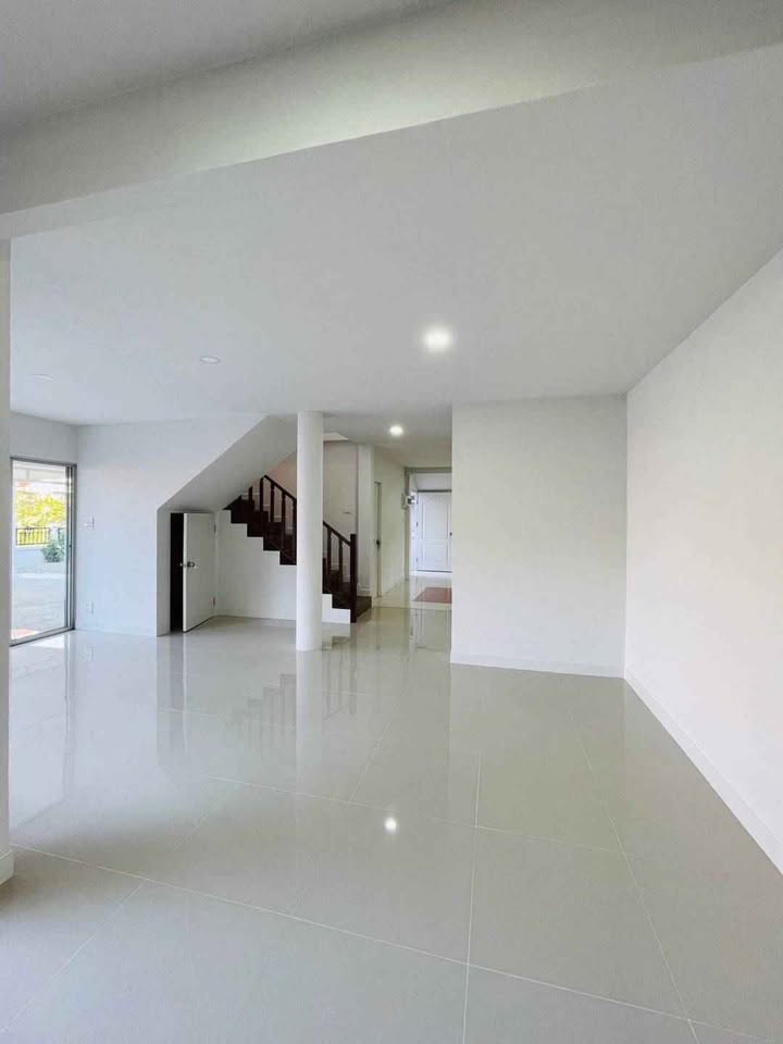 บ้านเดี่ยวสองชั้น บ้านเปล่าให้เช่า ทำเลสันทราย ราคา 15,000 บาท/เดือน ASS-H1024