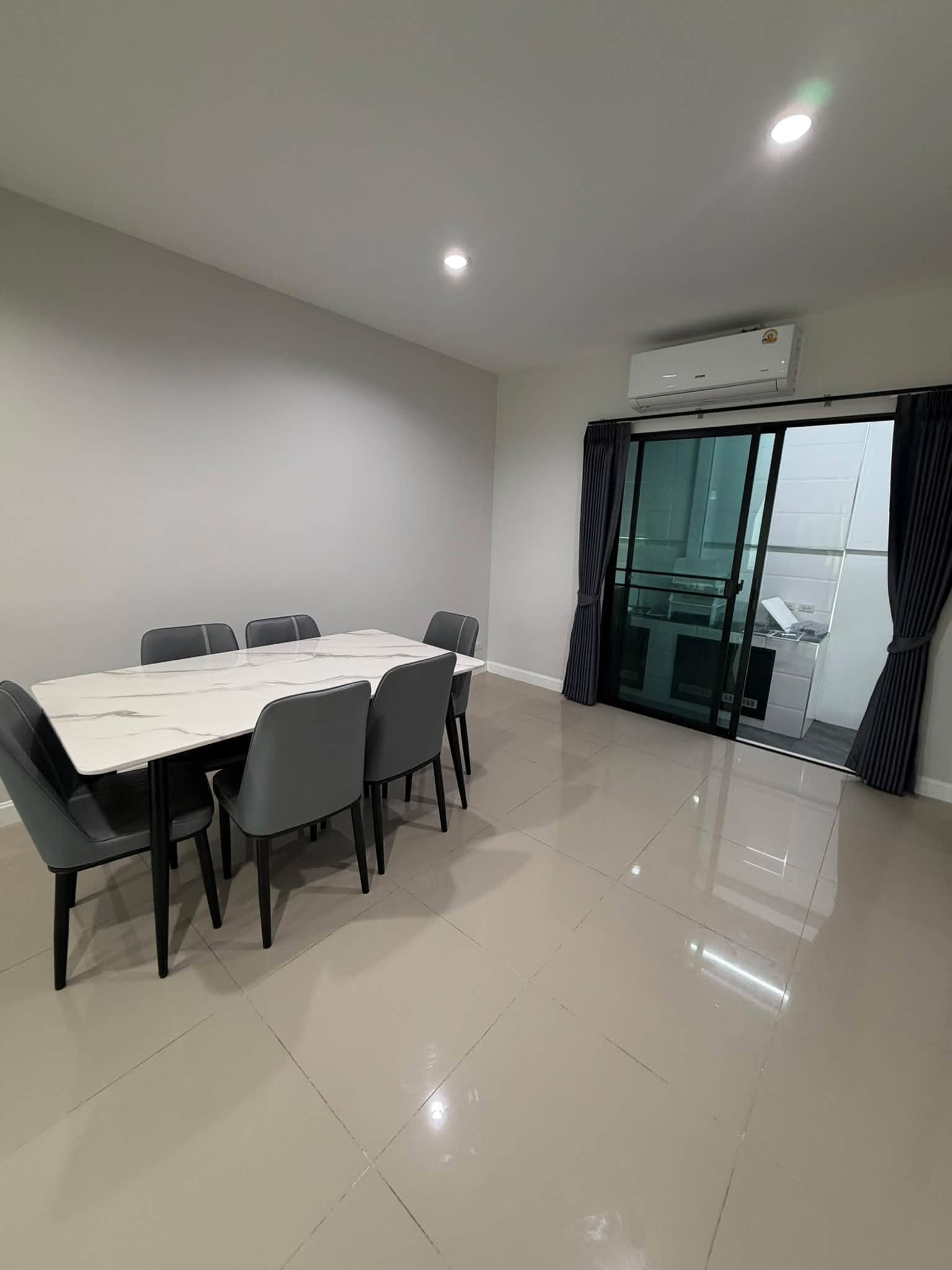 บ้านเดี่ยว 2 ชั้นให้เช่า ทำเลสันทราย ใกล้มหาวิทยาลัยแม่โจ้ | 4 ห้องนอน | เพียง 18,000 บาท/เดือน  ASS-H1144