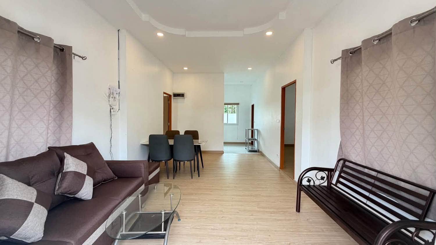 บ้านรีโนเวทใหม่ นอกโครงการ ทำเลสารภี ใกล้ 89 พลาซ่า ราคาเพียง 1.59 ล้านบาท  C6MG100553