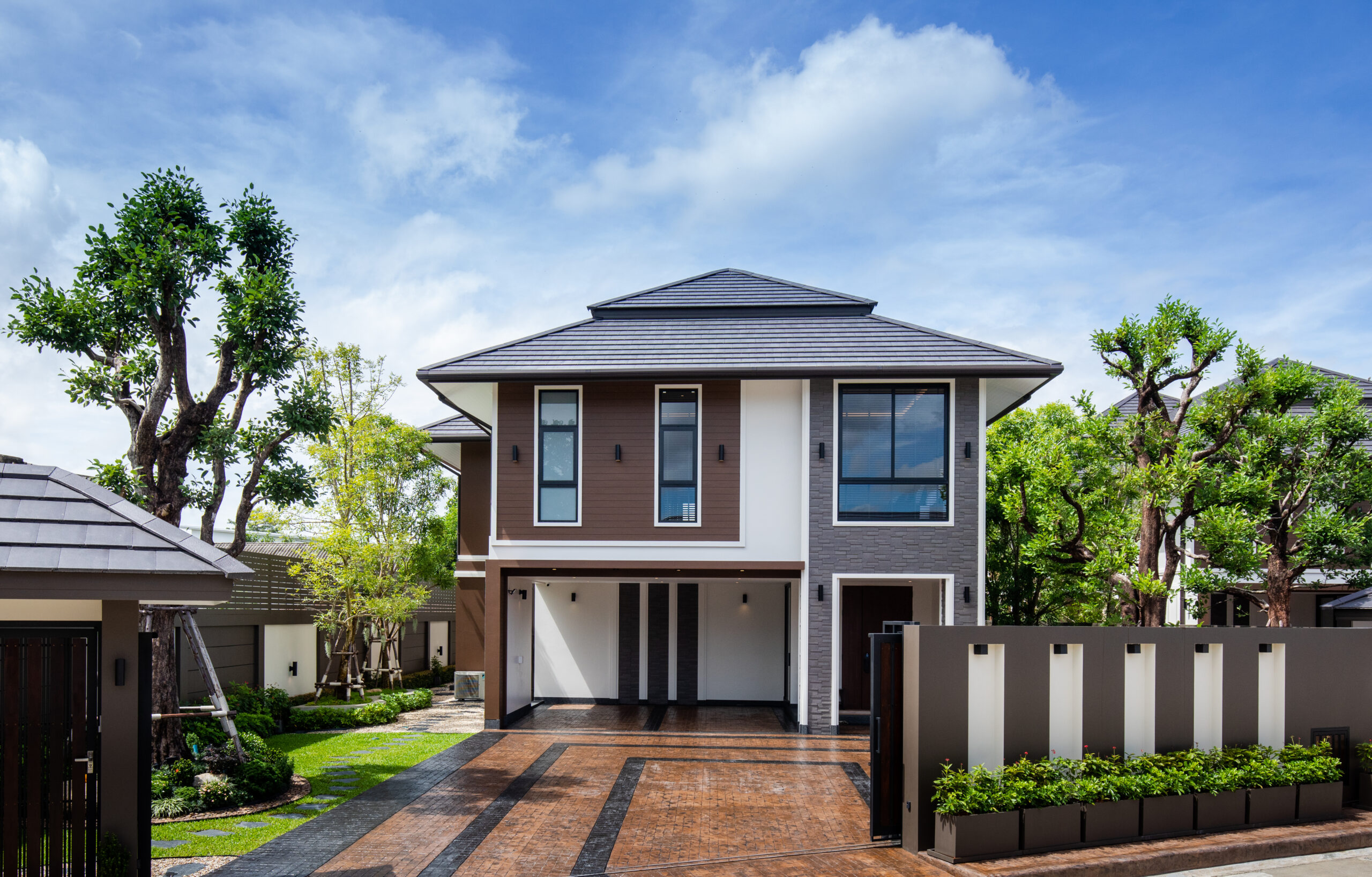 🏡 ขายพูลวิลล่าโมเดิร์น 2 ชั้น ทำเลป่าแดด เชียงใหม่ | C7MG100966