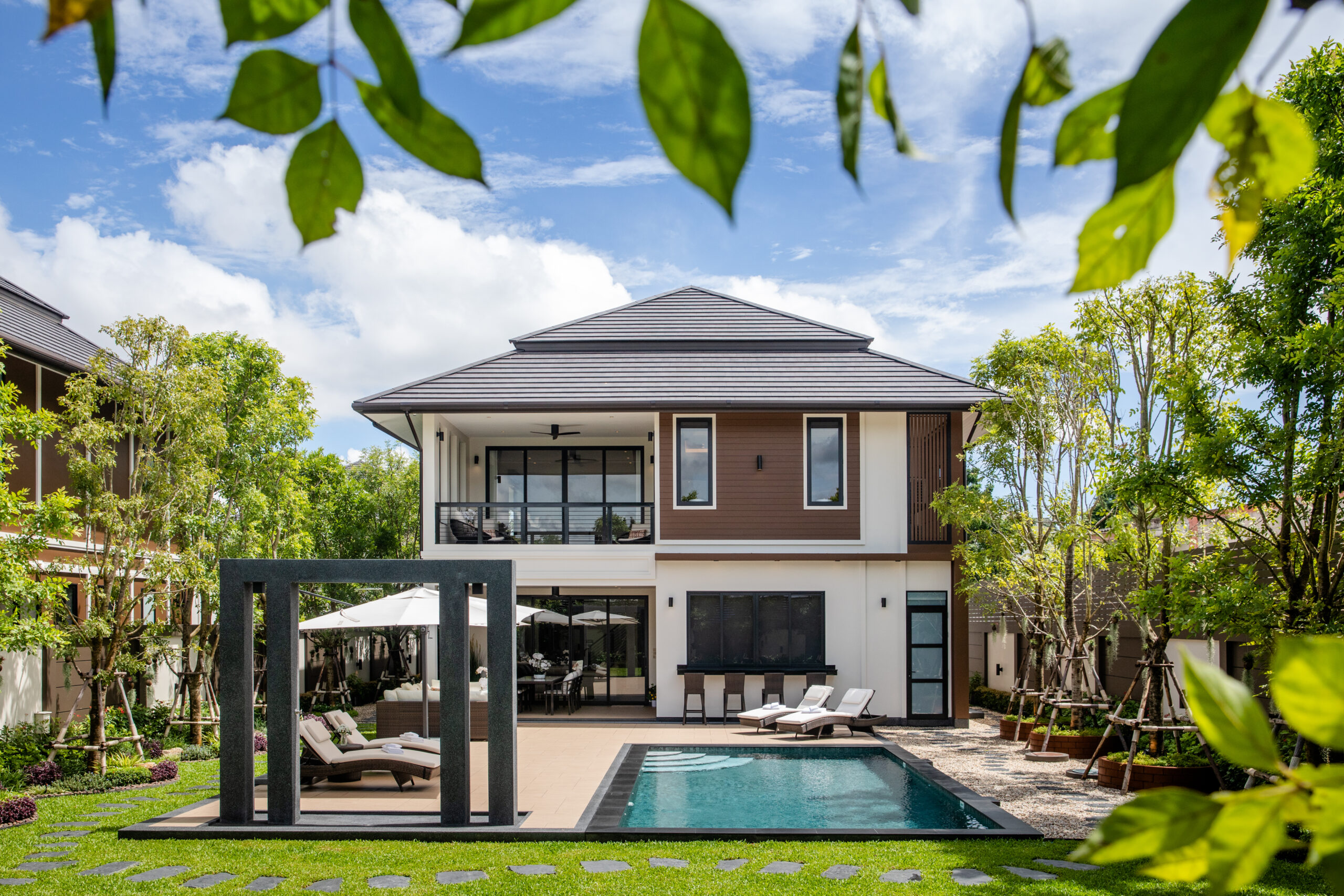 🏡 ขายพูลวิลล่าโมเดิร์น 2 ชั้น ทำเลป่าแดด เชียงใหม่ | C7MG100966