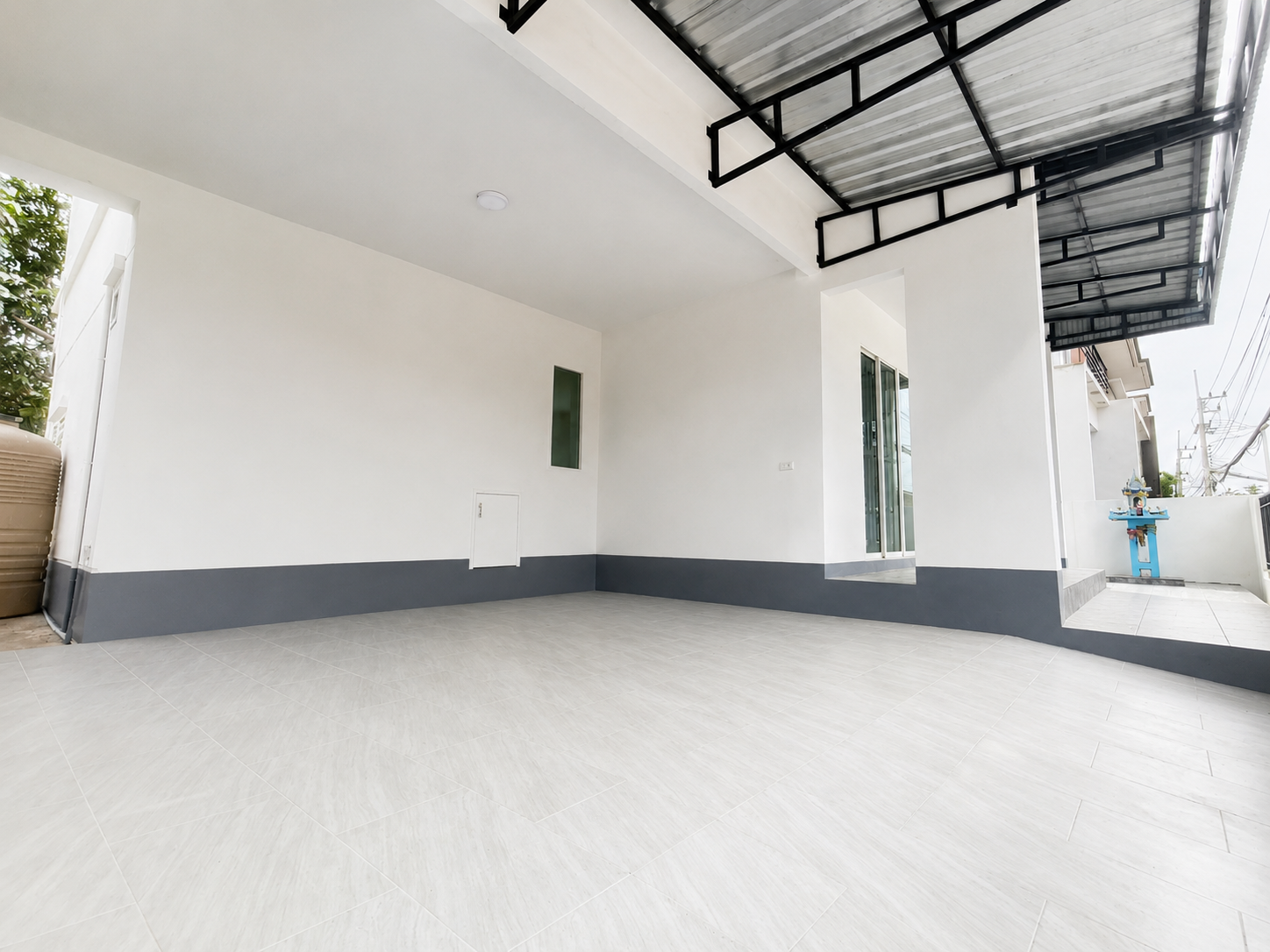 ขายบ้านเดี่ยวรีโนเวท 2 ชั้น ทำเลหางดง ราคา 2.29 ล้านบาท CHD101860