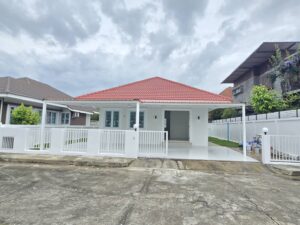 ขายบ้านเดี่ยวชั้นเดียวรีโนเวทใหม่ ทำเลหางดง ราคา 2.30 ล้านบาท CHD101861