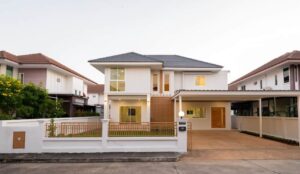 บ้านเดี่ยวสองชั้นรีโนเวทใหม่ ทำเลสันกำแพง เชียงใหม่ เพียง 4.39 ล้านบาท  CSP100950