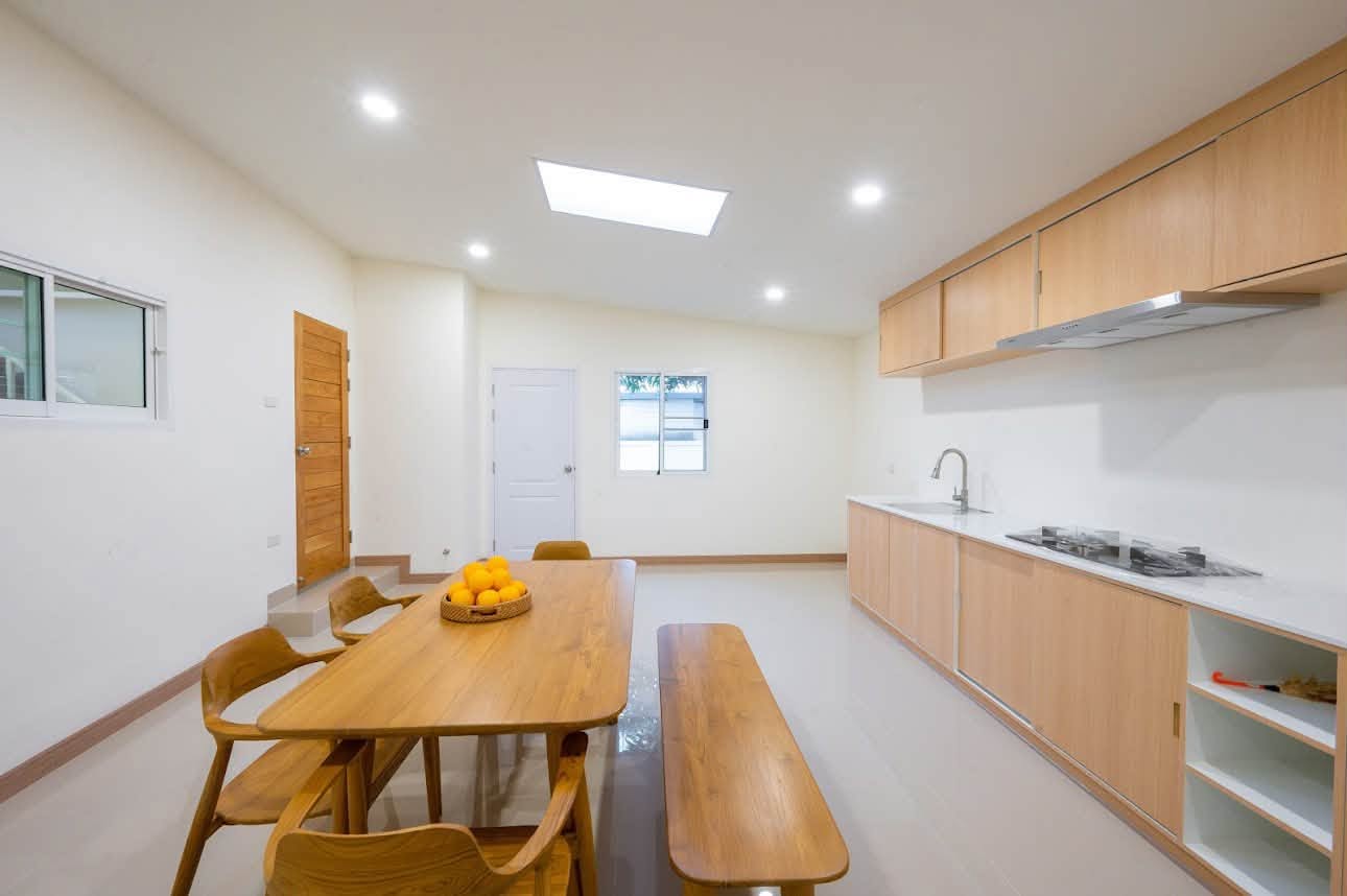 บ้านเดี่ยวสองชั้นรีโนเวทใหม่ ทำเลสันกำแพง เชียงใหม่ เพียง 4.39 ล้านบาท  CSP100950