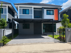 บ้านเดี่ยว 2 ชั้น 3 ห้องนอน ทำเลสันทราย เชียงใหม่ | ราคาเพียง 2.89 ล้านบาท  CSS101949