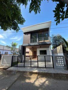บ้านเดี่ยว 2 ชั้น บ้านใหม่สไตล์โมเดิร์น ทำเลหนองจ๊อม–สันทราย เชียงใหม่ ราคาเพียง 2.19 ล้านบาท ฟรีค่าโอน  CSS101950