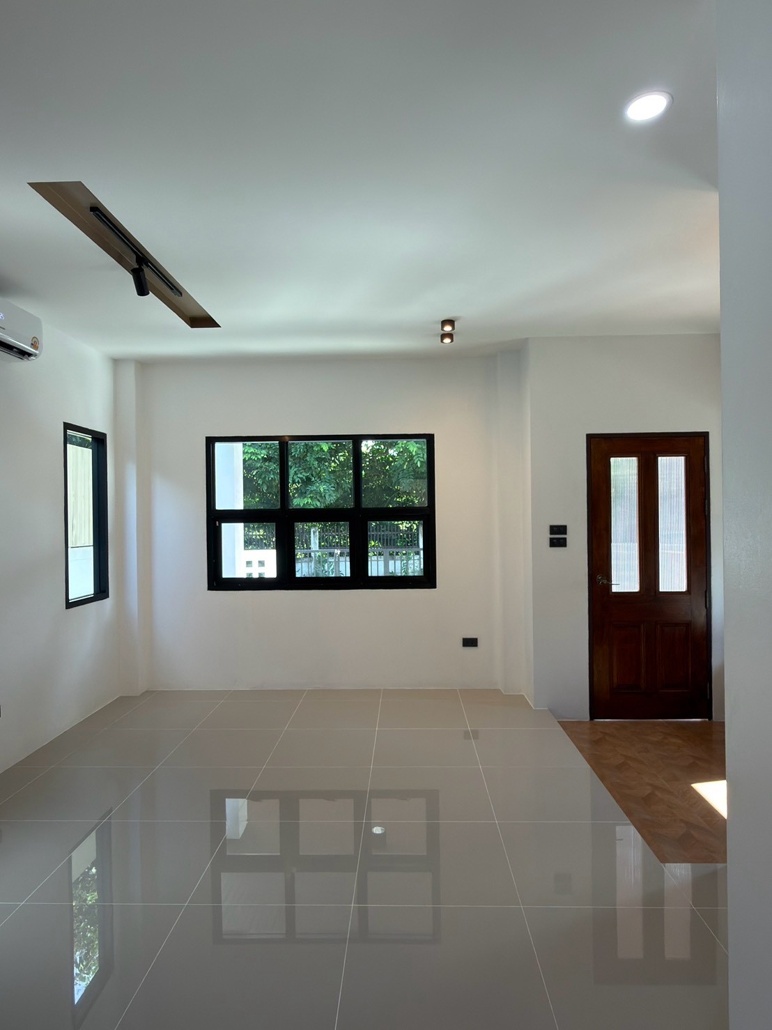 บ้านเดี่ยว 2 ชั้น บ้านใหม่สไตล์โมเดิร์น ทำเลหนองจ๊อม–สันทราย เชียงใหม่ ราคาเพียง 2.19 ล้านบาท ฟรีค่าโอน  CSS101950