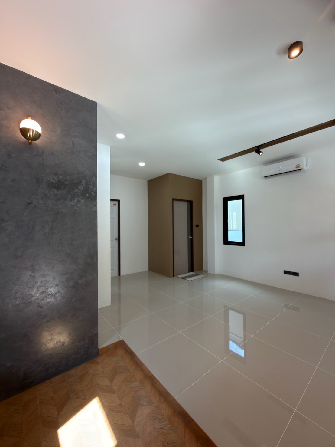 บ้านเดี่ยว 2 ชั้น บ้านใหม่สไตล์โมเดิร์น ทำเลหนองจ๊อม–สันทราย เชียงใหม่ ราคาเพียง 2.19 ล้านบาท ฟรีค่าโอน  CSS101950