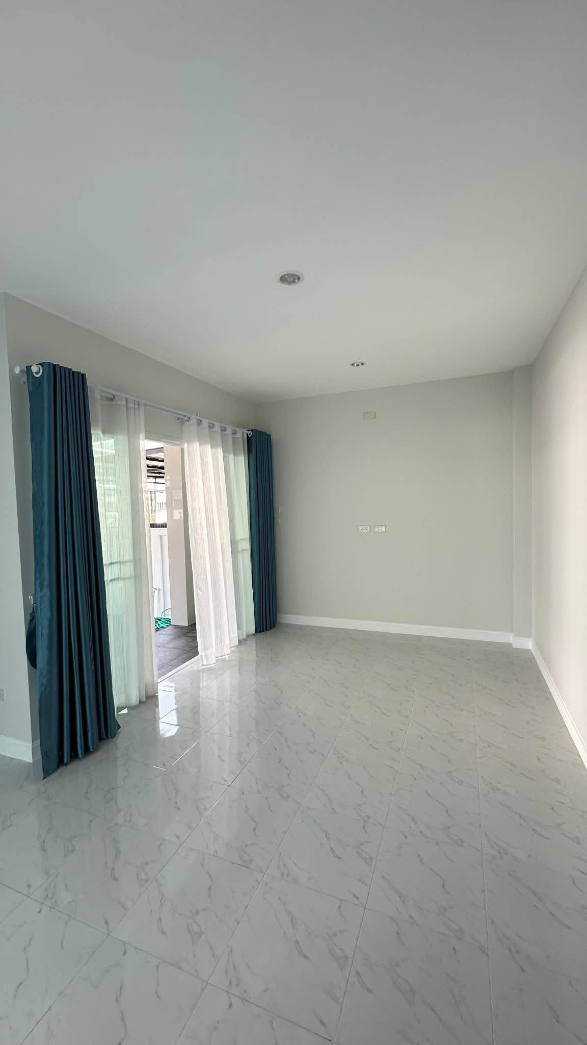 ขาย Pool Villa 2 ชั้น ทำเลสันนาเม็ง เชียงใหม่ | 4 ห้องนอน | 3.5 ล้านบาท CSS101962
