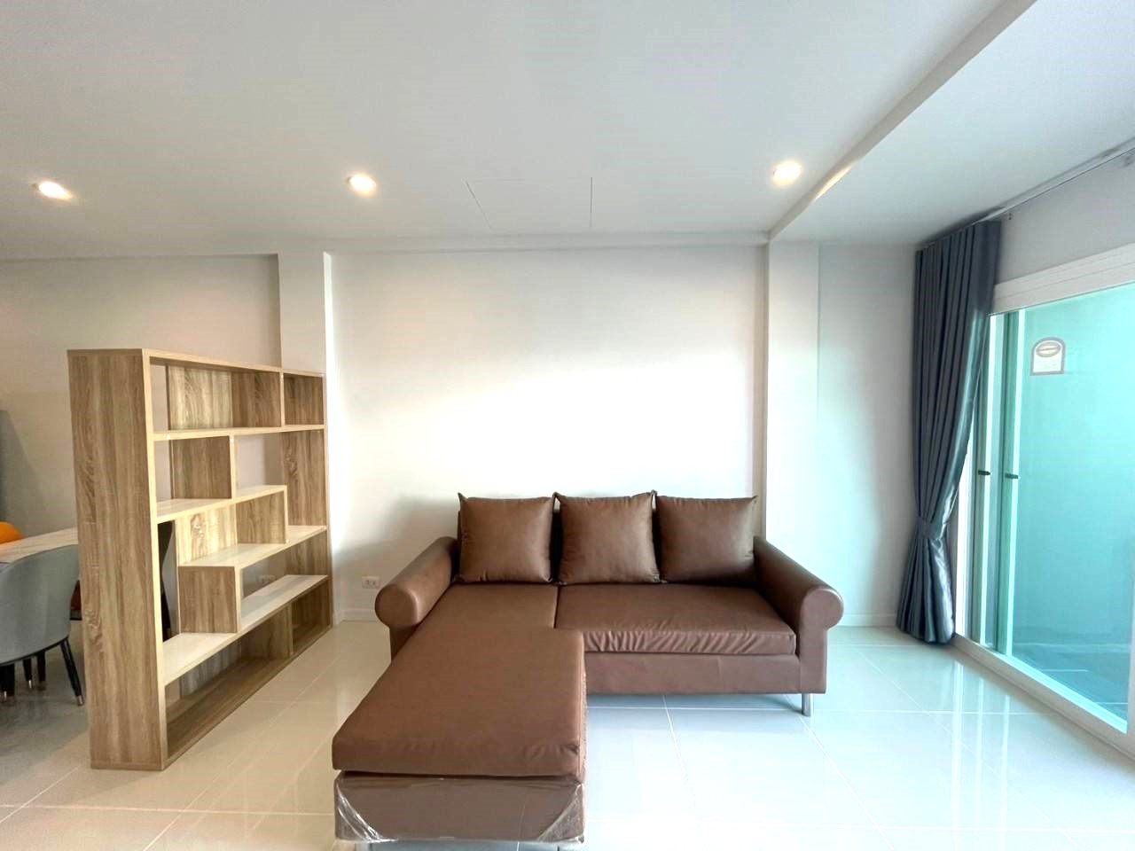 ให้เช่าทาวน์โฮม 2 ชั้น เชียงราย ใกล้ตลาดล้านเมืองเพียง 0.55 กม.    5A4-T0077