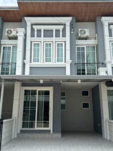 ให้เช่าทาวน์โฮม 2 ชั้น 22,000 บาท/เดือน #รวมโชค #เชียงใหม่ บ้าน 3 ห้องนอน 2 ห้องน้ำ พื้นที่ 96 ตร.ม  A3-T0128