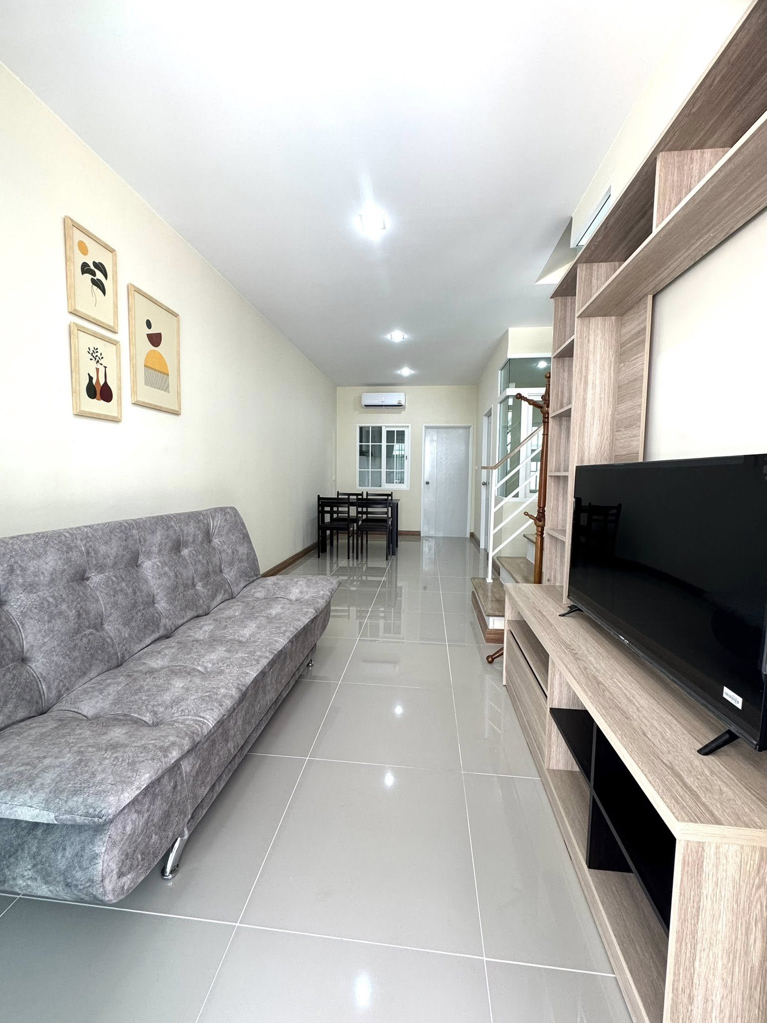 ให้เช่าทาวน์โฮม 2 ชั้น 22,000 บาท/เดือน #รวมโชค #เชียงใหม่ บ้าน 3 ห้องนอน 2 ห้องน้ำ พื้นที่ 96 ตร.ม  A3-T0128