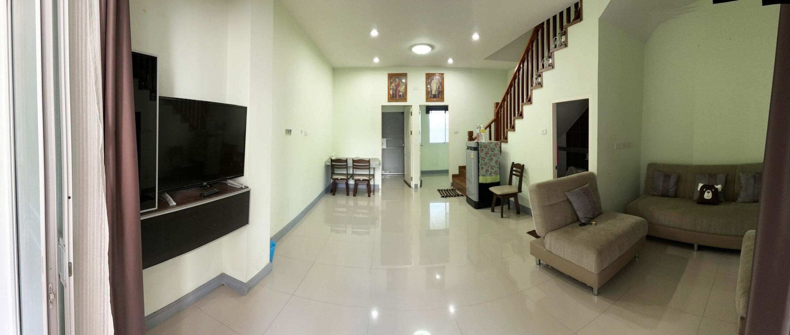 ให้เช่าทาวน์โฮม 2 ชั้น พร้อมเฟอร์นิเจอร์ ใกล้โซนรวมโชค   A4-T0065