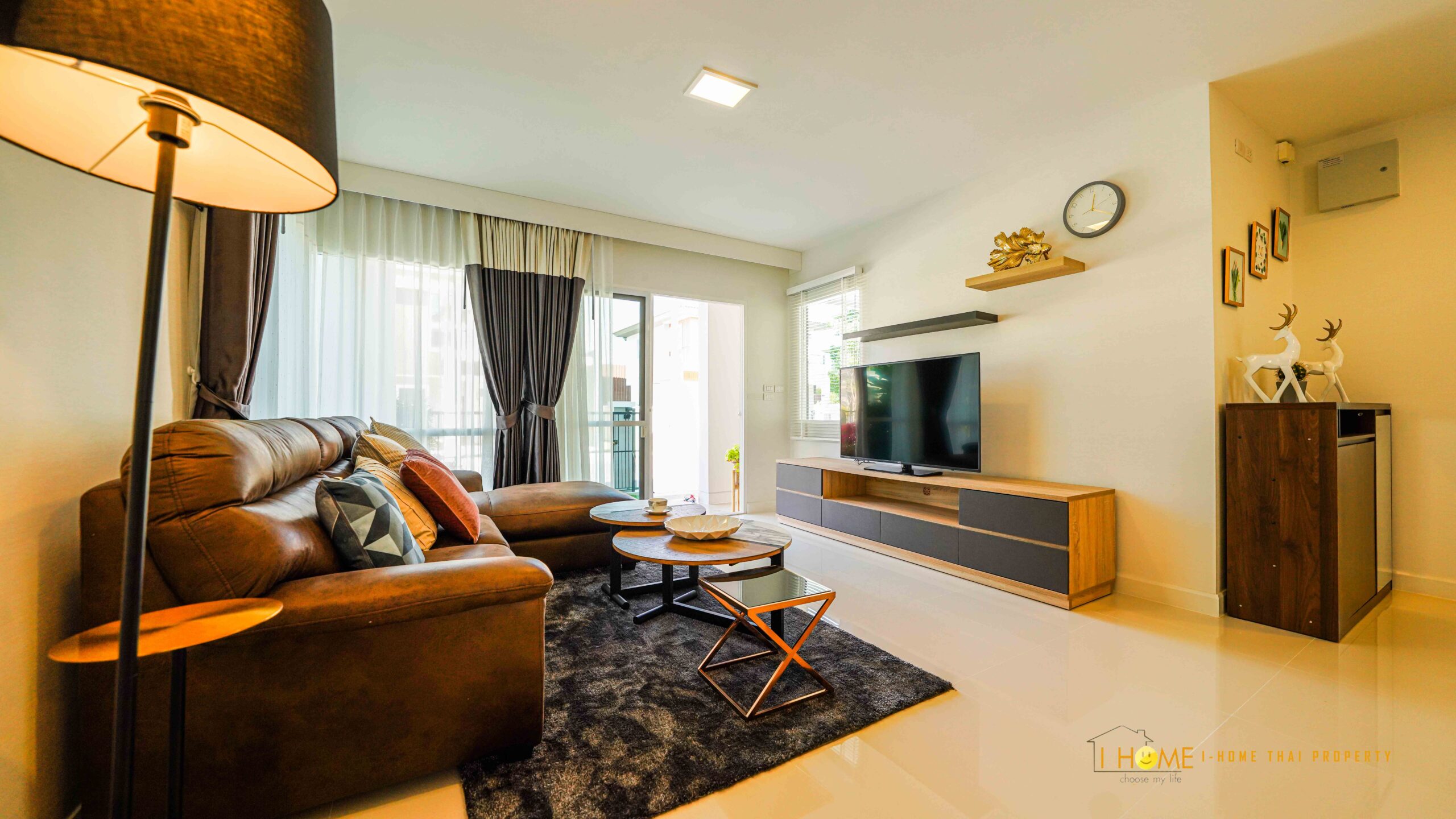 ให้เช่าบ้านเดี่ยว 2 ชั้น 4 ห้องนอน บ้านในโครงการพร้อมคลับเฮ้าส์และสระว่ายน้ำ ค่าเช่า 40,000 บาท/เดือน! A5-H0429