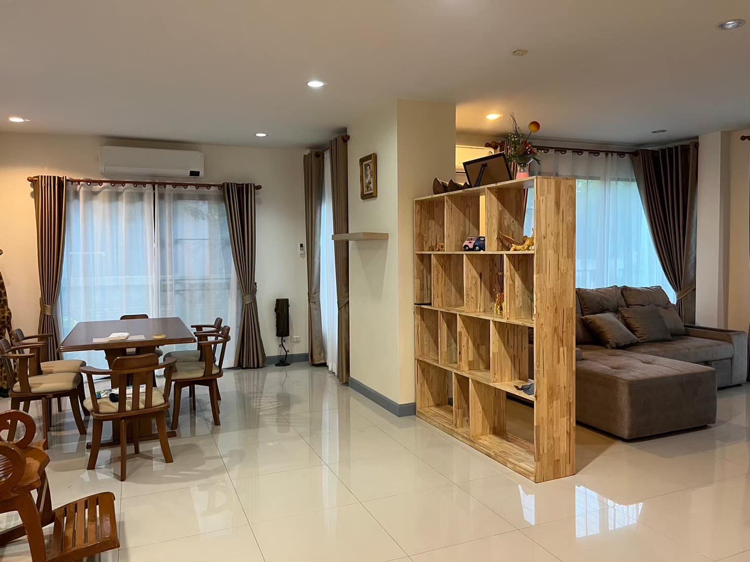 บ้านเดี่ยว 2 ชั้นให้เช่า 4 ห้องนอน พร้อมเฟอร์นิเจอร์   A3-H0265