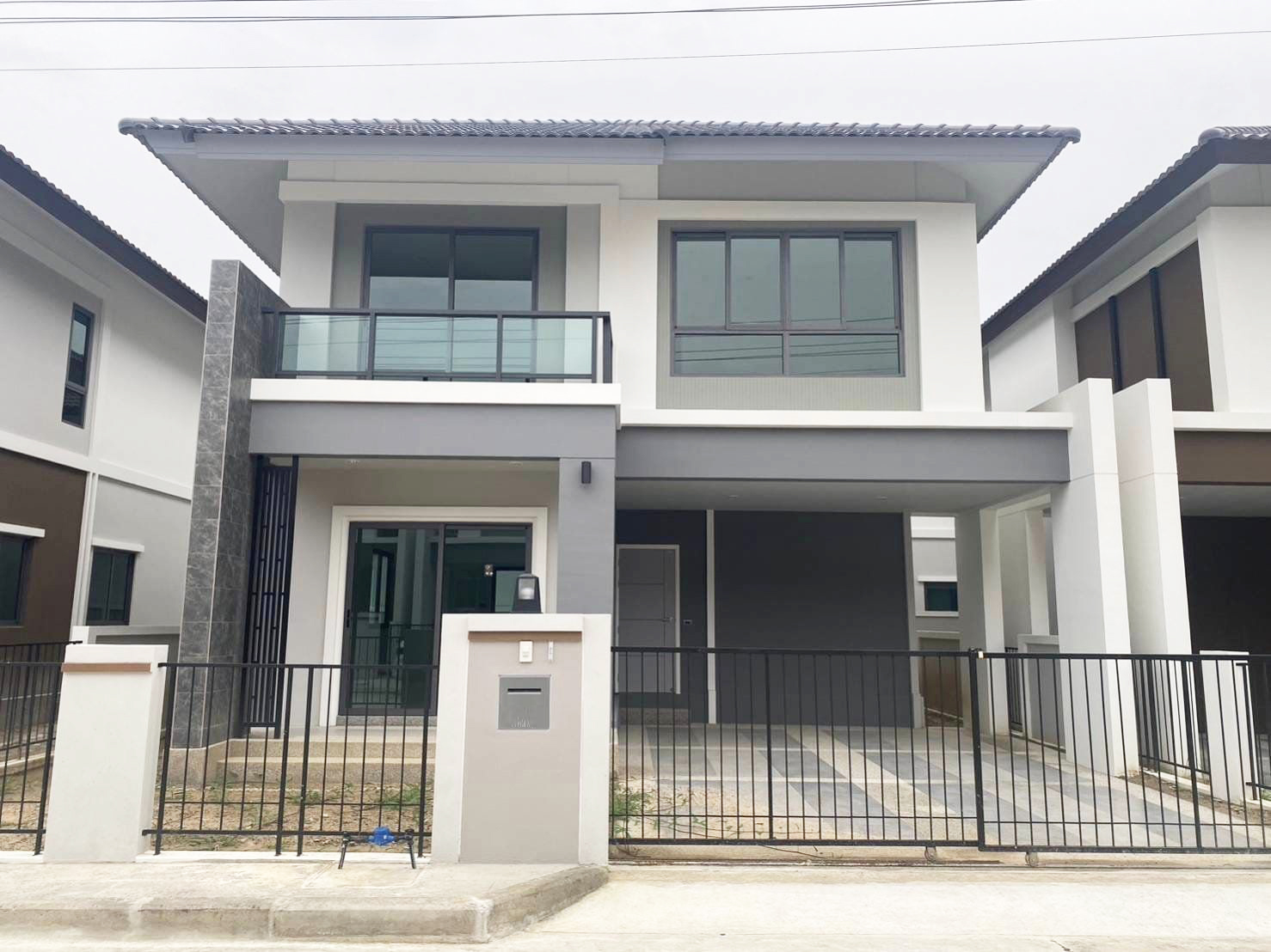 ให้เช่า 🏠 บ้านเดี่ยว 2 ชั้น พร้อมเฟอร์นิเจอร์ ทำเลไชยสถาน สารภี เชียงใหม่ ✨ A5-H0573