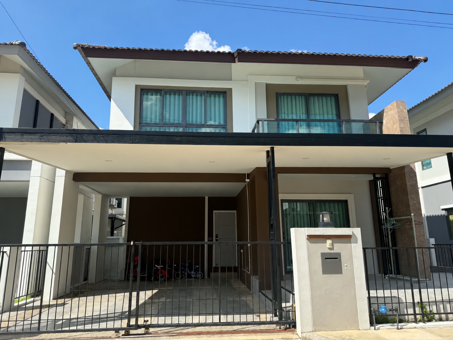ให้เช่าบ้านเดี่ยว 2 ชั้น พร้อมเฟอร์นิเจอร์ ทำเลไชยสถาน–สารภี เชียงใหม่ A5-H0765