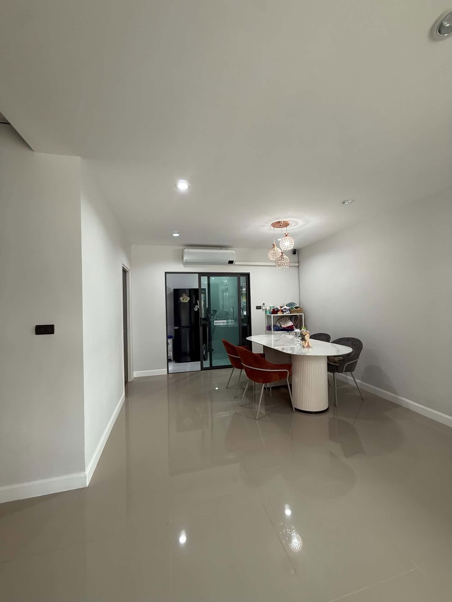 ให้เช่าบ้านเดี่ยว 2 ชั้น พร้อมเฟอร์นิเจอร์ ทำเลไชยสถาน–สารภี เชียงใหม่ A5-H0765