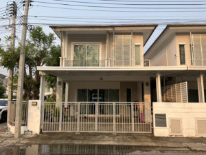 ให้เช่าบ้านแฝด 2 ชั้นในโครงการ พร้อมระบบรักษาความปลอดภัยที่ดี พร้อมเฟอร์นิเจอ A5-T0221
