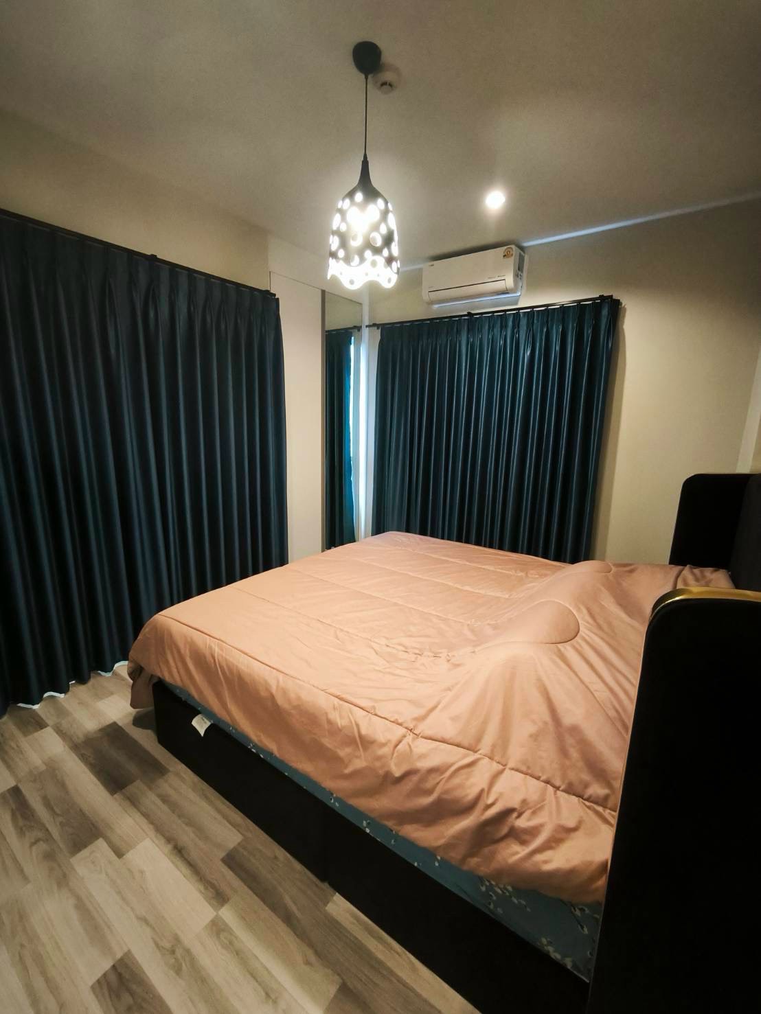 ให้เช่าคอนโด 1 ห้องนอน วิวดอยสุเทพ พร้อมเฟอร์นิเจอร์ A8-C0401