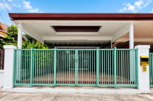 ให้เช่าบ้านเดี่ยว 2 ชั้น ใจกลางเมืองเชียงใหม่ พื้นที่กว้างขวาง ทำเลถนนอินทวโรรส  A9-H0417
