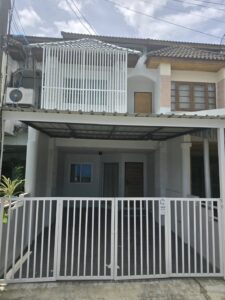ให้เช่าทาวน์เฮ้าส์ 2 ชั้น 4 ห้องนอน โซนป่าแดด เชียงใหม่   A9-T0404