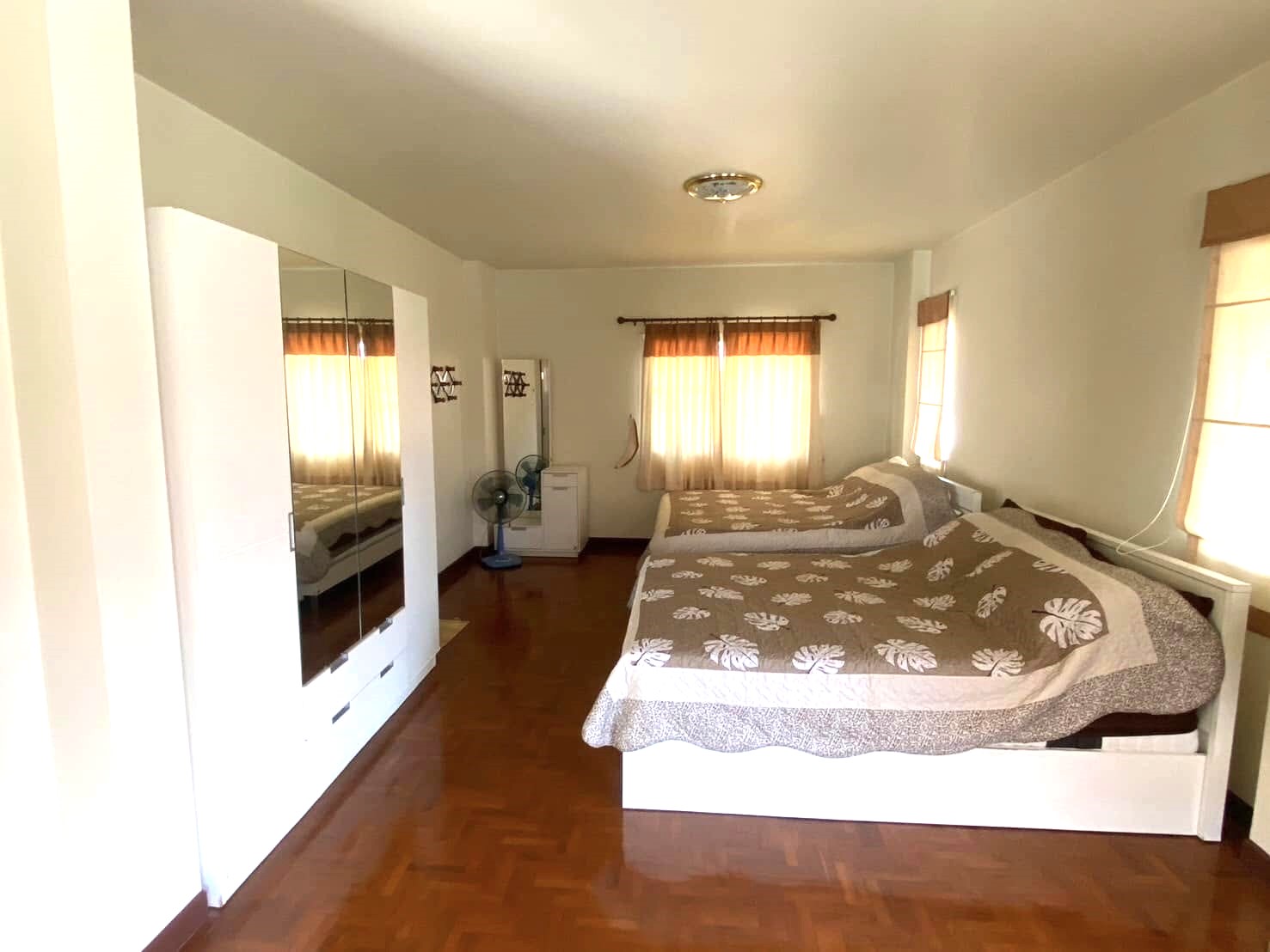 ให้เช่า 🏡 บ้านเดี่ยว 2 ชั้น พร้อมเฟอร์นิเจอร์ ทำเลหางดง เชียงใหม่ ใกล้โรงเรียนนานาชาติปัญญาเด่น AHD-H1143