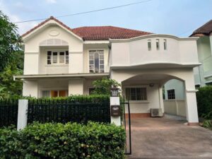 ให้เช่าบ้านเดี่ยว 2 ชั้น พร้อมเฟอร์นิเจอร์ ใกล้กาดฝรั่งและโรงเรียนนานาชาติ AHD-H1384