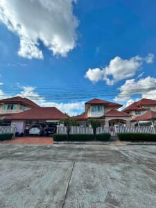 ให้เช่า 🏡 พูลวิลล่า 2 ชั้นหลังใหญ่ 5 ห้องนอน พร้อมสระว่ายน้ำส่วนตัว ทำเลหางดง เชียงใหม่ ✨ AHD-V0017