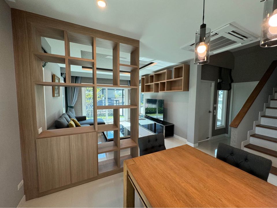 ให้เช่าบ้านเดี่ยว 2 ชั้น โซนแม่ริม เชียงใหม่ บ้านพร้อมเฟอร์นิเจอร์   ใกล้ตลาด โรงพยาบาล  AMR-H0239