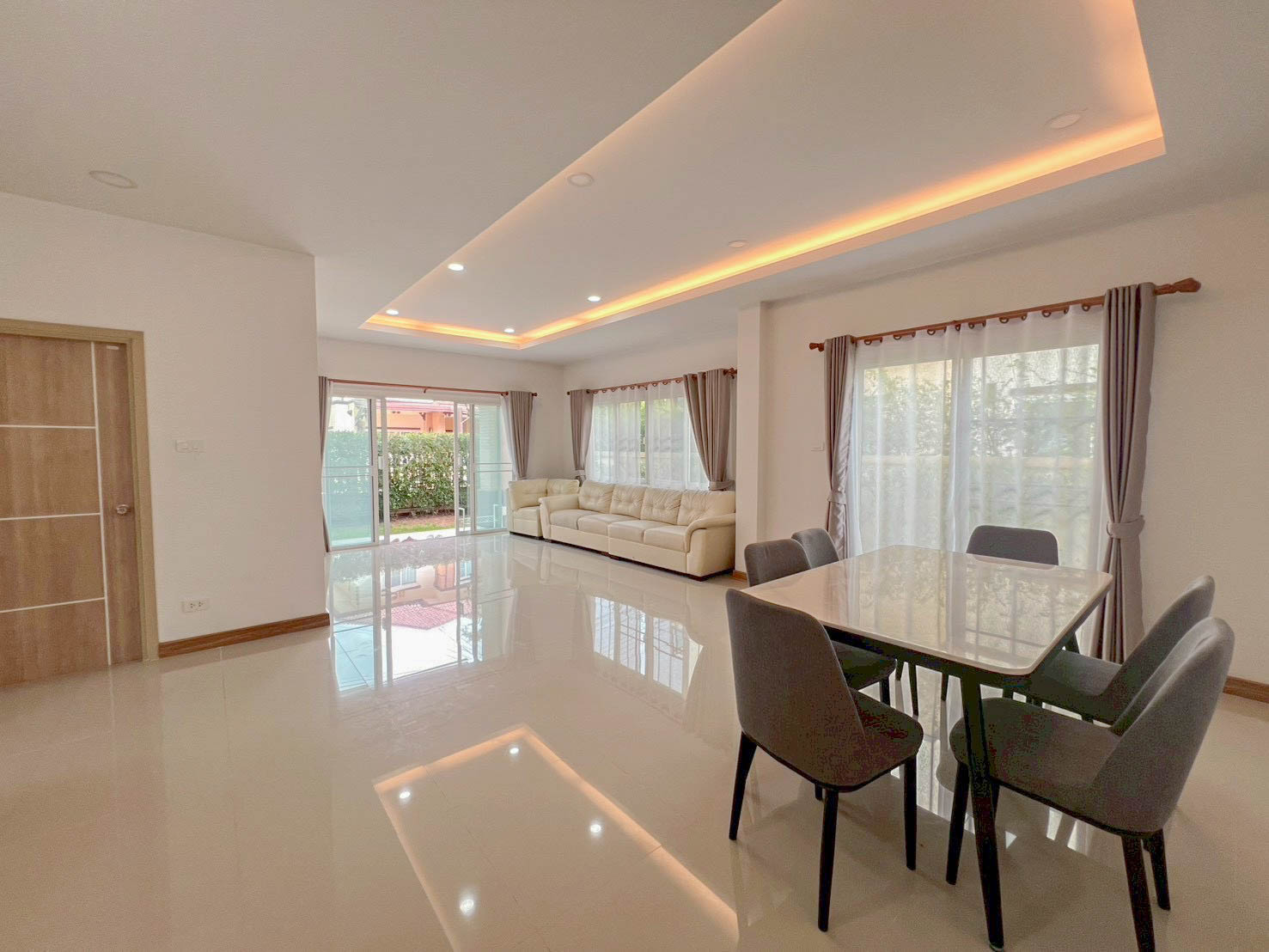 บ้านเดี่ยว 2 ชั้นในโครงการ พร้อมระบบรักษาความปลอดภัย 24 ชม. ทำเลสันกำแพง ราคาเพียง 24,000 บาท/เดือน  ASP-H0788