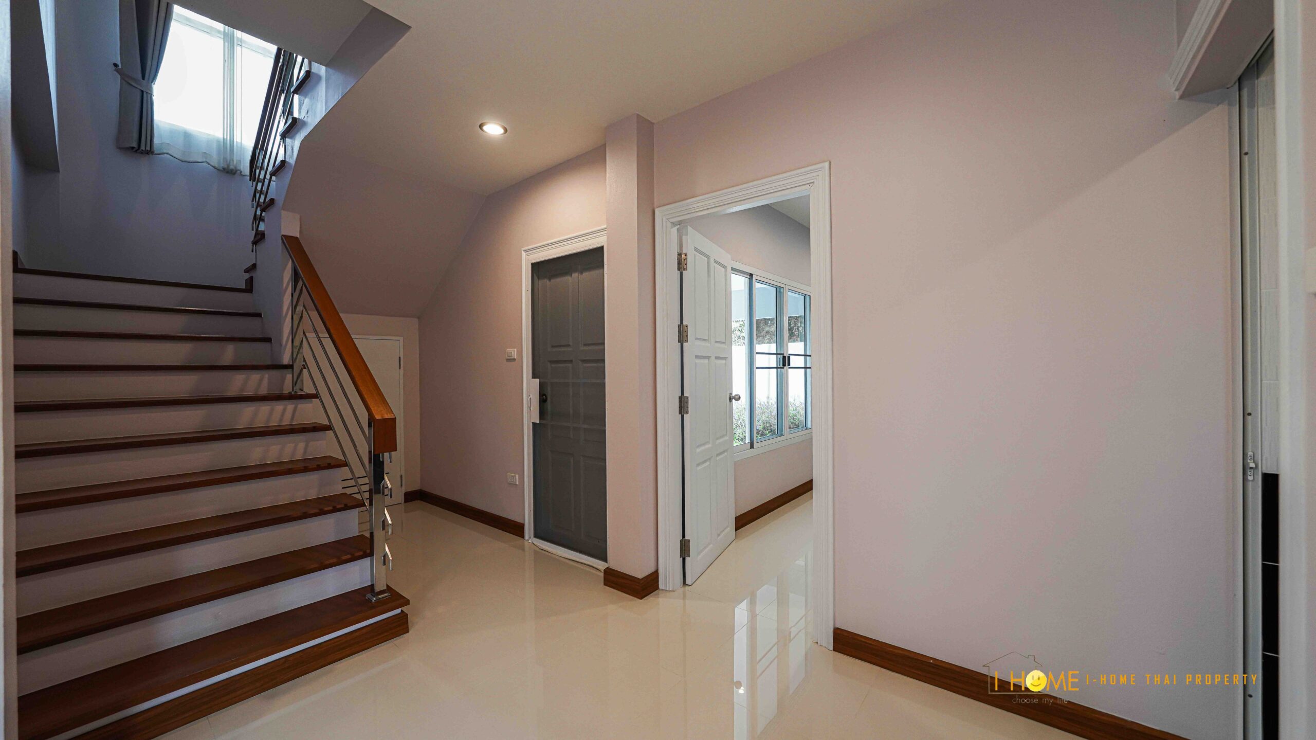 ให้เช่าบ้านเดี่ยว 2 ชั้น หลังใหญ่ 5 ห้องนอน โซนสันทราย เชียงใหม่   ASS-H0636