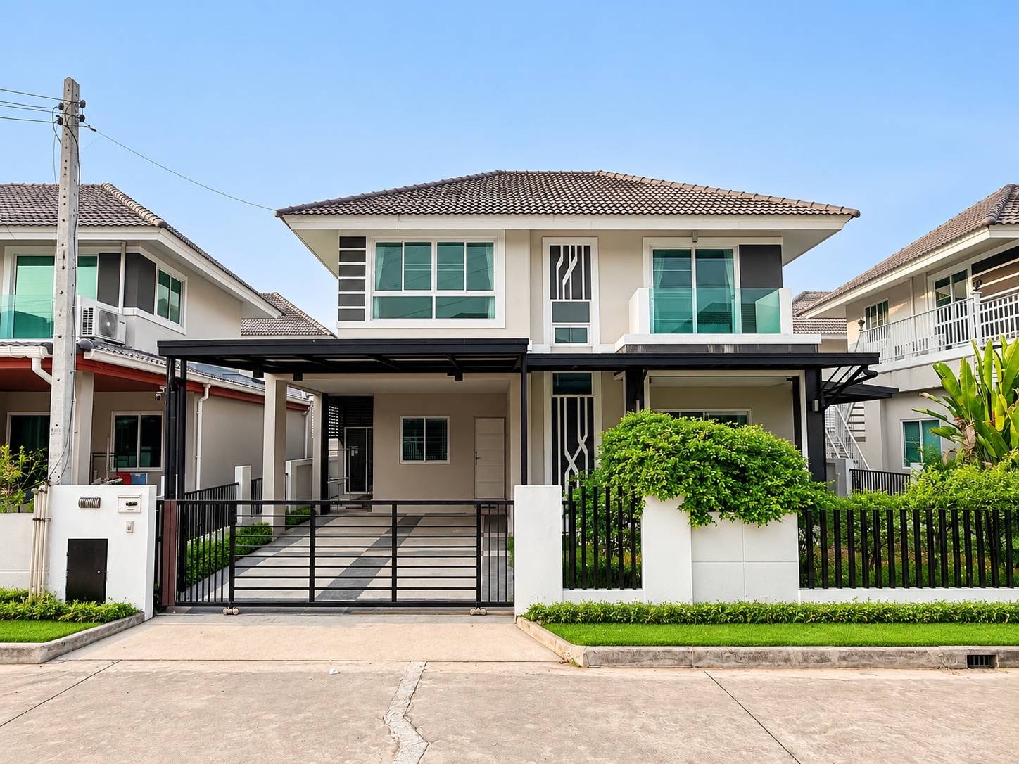 บ้านเดี่ยว 2 ชั้น ใกล้เซ็นทรัลเชียงใหม่ ที่ดิน 56 ตร.ว. ขาย 4.79 ล้านบาท C4MG100550