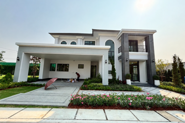 ขายบ้านหรู 2 ชั้นสไตล์ French Chateau ทำเลหายยา เมืองเชียงใหม่  C9MG100681