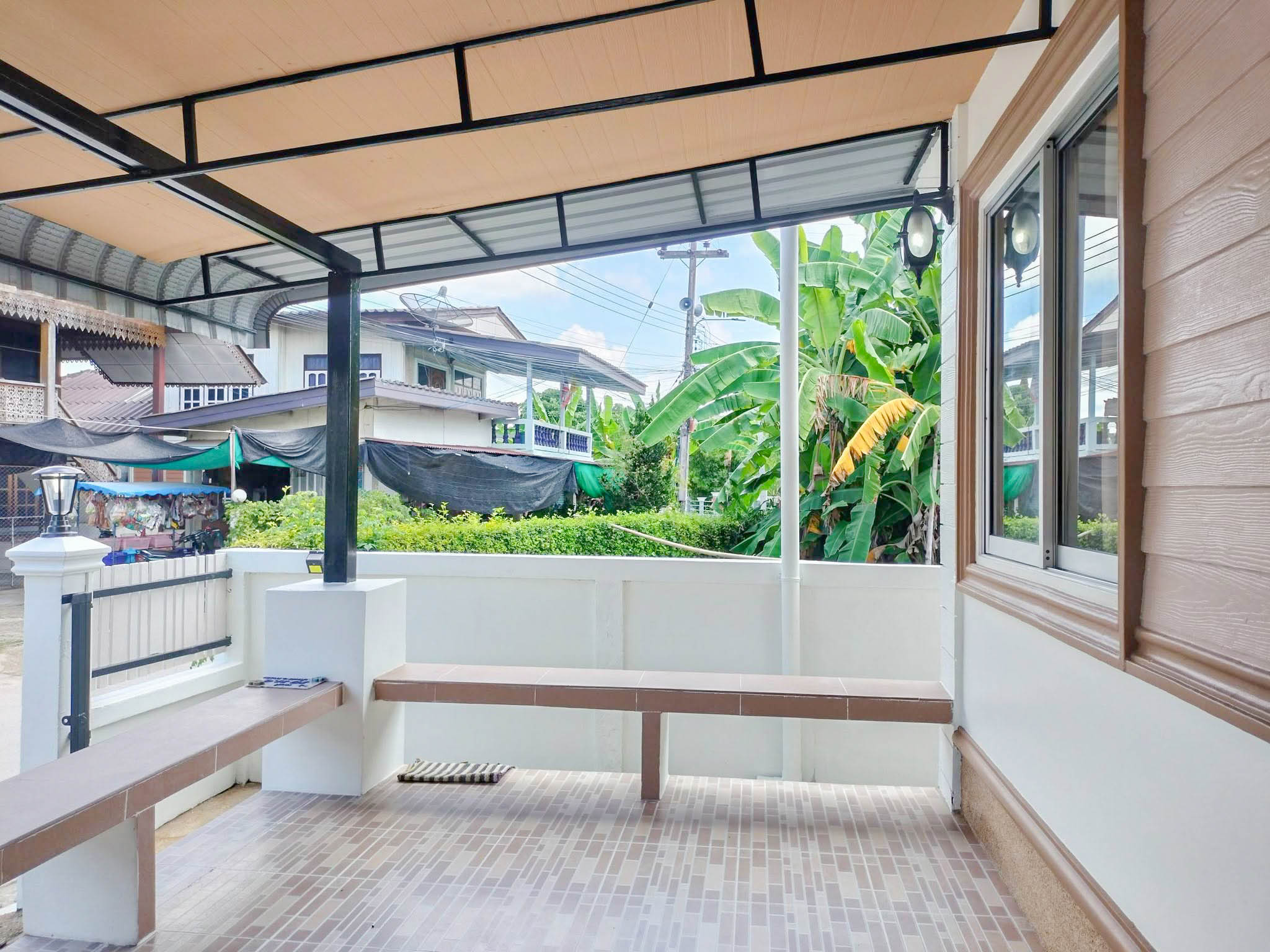 ขายบ้านเดี่ยวชั้นเดียว บ้านมือสองรีโนเวทใหม่ นอกโครงการ ทำเลน้ำแพร่ หางดง เชียงใหม่ #หางดง ราคาเพียง 1.29 ล้านบาท ฟรีโอน CHD101880