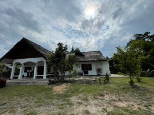 ขายบ้านเดี่ยวชั้นเดียว ที่ดินกว้าง 258 ตร.ว. ทำเลแม่ริม ใกล้โรงเรียนนานาชาติเปรม  CMR100292